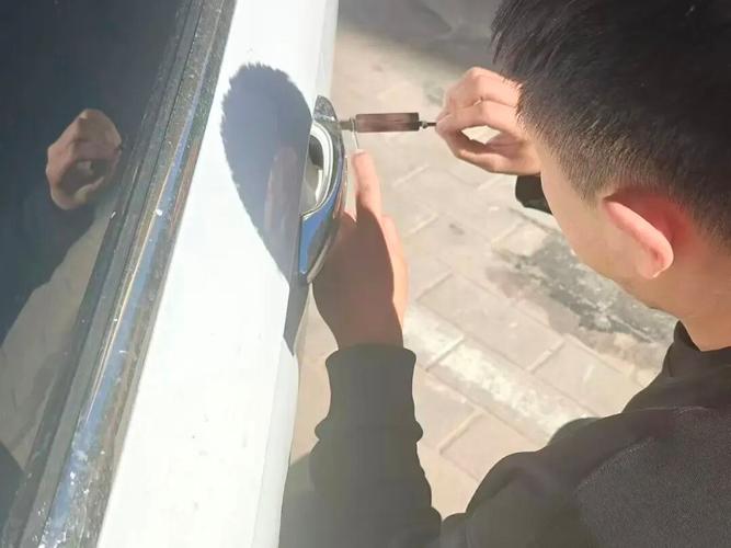了地域限制,提高了便利性的同时,也带来了新的挑战:开锁服务价格上涨